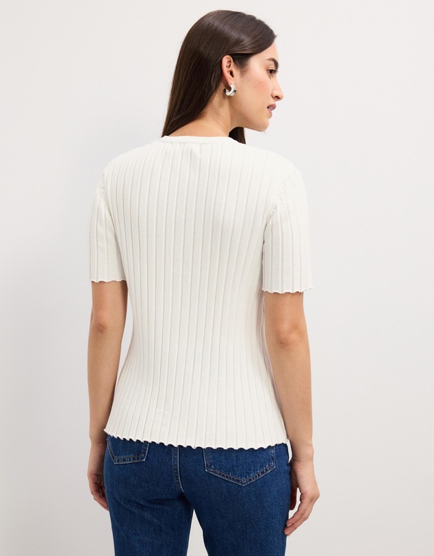The Fated - Nessa Relaxed Knit Tee