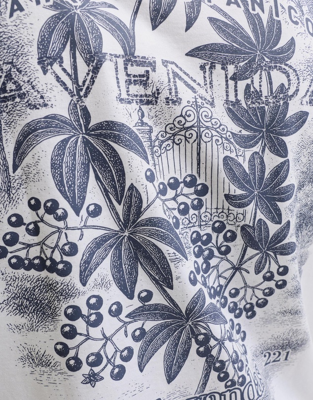 Jack & Jones - Joratocha SS Crew Neck Sketch Back Tee