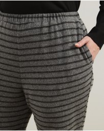 Atmos&Here Curvy - Mirabel Flare Jersey Pants