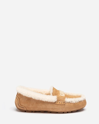 Ozwear Connection Uggs - Violet Shearling Moccasin