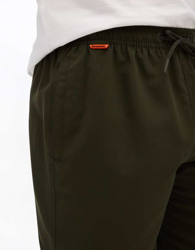 Superdry - Essential 17