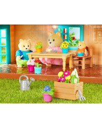 Lil Woodzeez - The Whiskerelli Cats Miniature Animal Figurine Set