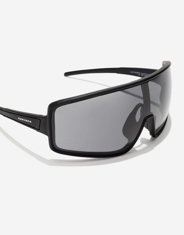 Hawkers Co - Hawkers - Tiger - black dark  Sunglasses for Men and Women UV400