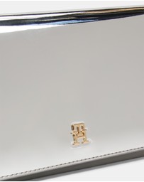 Tommy Hilfiger - Icon Metallic Chain Strap Clutch