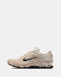 Nike - Reax 8 Shoes - Men's