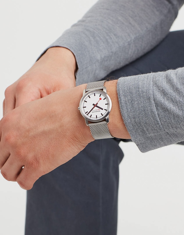 Mondaine - Official Swiss Railways Simply Elegant Watch