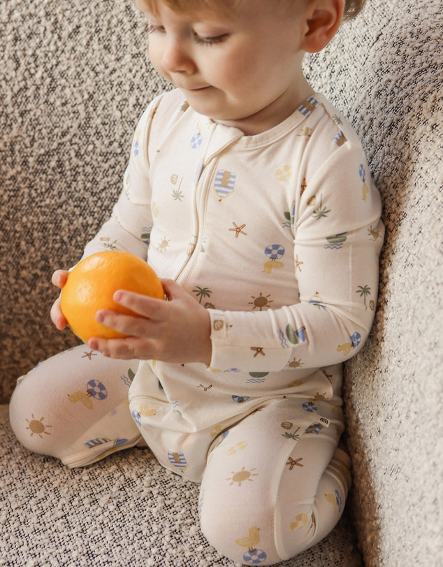 Kynd Baby - Essential Onesie in Beach Box