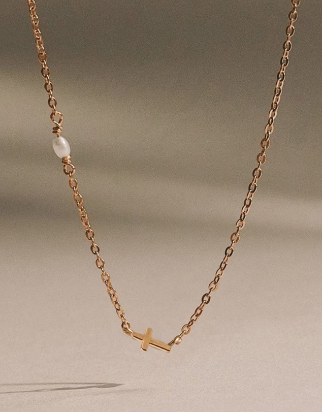 SAINT VALENTINE - Cross & Pearl Necklace - Gold