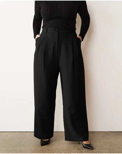 Atmos&Here Curvy - Noa Pleated Pants