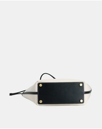 Karl Lagerfeld - Hotel Karl Medium Tote Bag