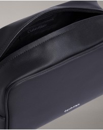 Calvin Klein - CK Must Washbag & Dopp Kit