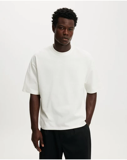 Cotton On - Cropped Fit T-Shirt