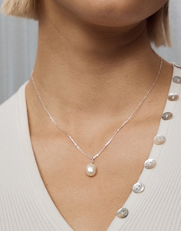 SAINT VALENTINE - Keshi Pearl Necklace - Silver