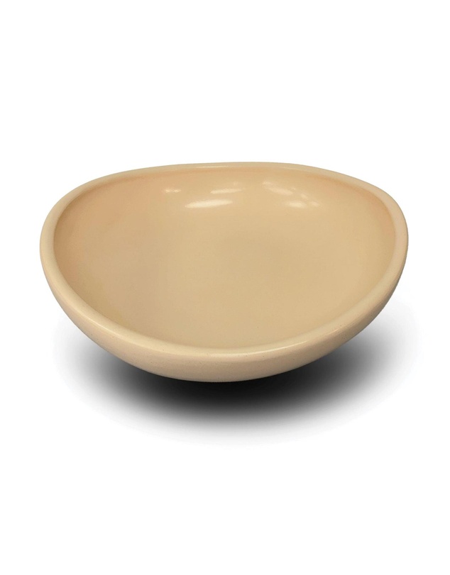 Urban Attitude - Urban Attitude JADE Medium Bowl Height 8cm highest, 5cm lowest, Width 27cm, Length 28cm - Stone Ivory