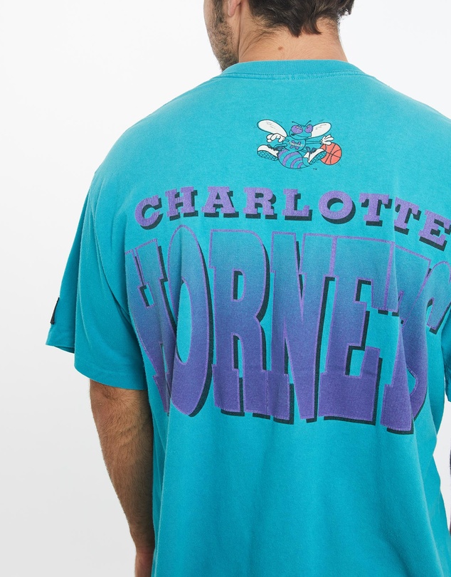 Vintage by The Real Deal - Pre Loved - Vintage 90s NBA Charlotte Hornets Tee