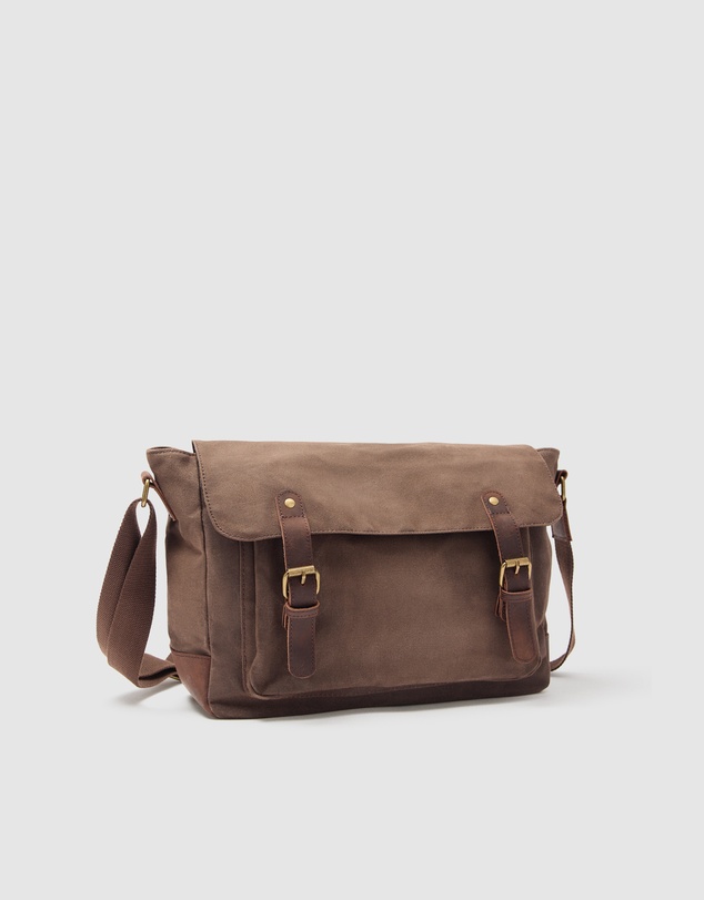UNISON - Leo Satchel