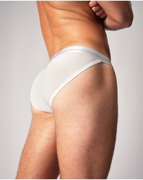 TEAMM8 - Icon Sports Brief
