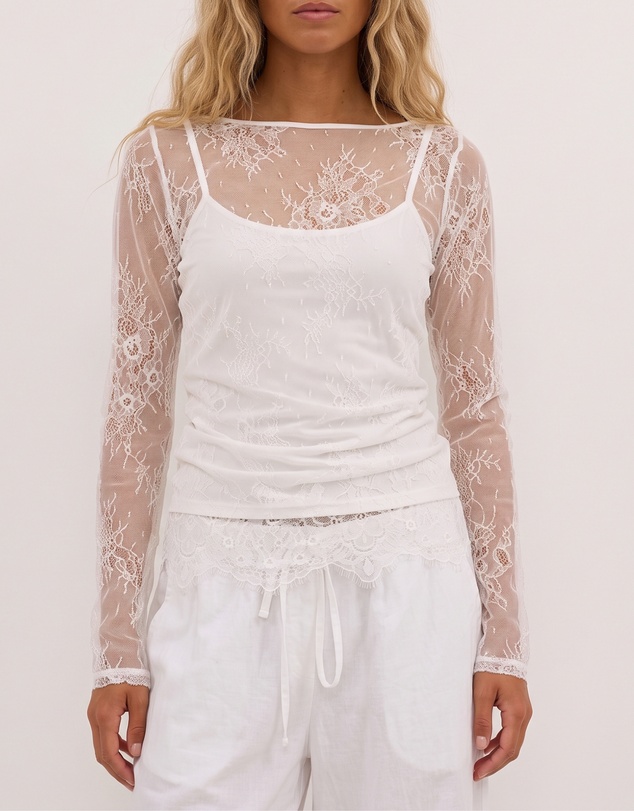 Atmos&Here - Gigi Chantilly Lace Long Sleeve Top With Removeable Cami