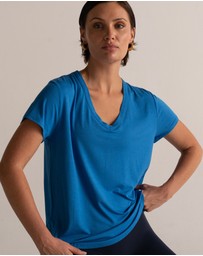 HyperLuxe The Label - V Neck Shirt