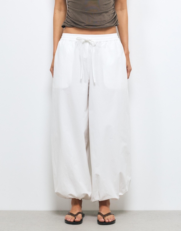 AERE - Lori Poplin Balloon Pants