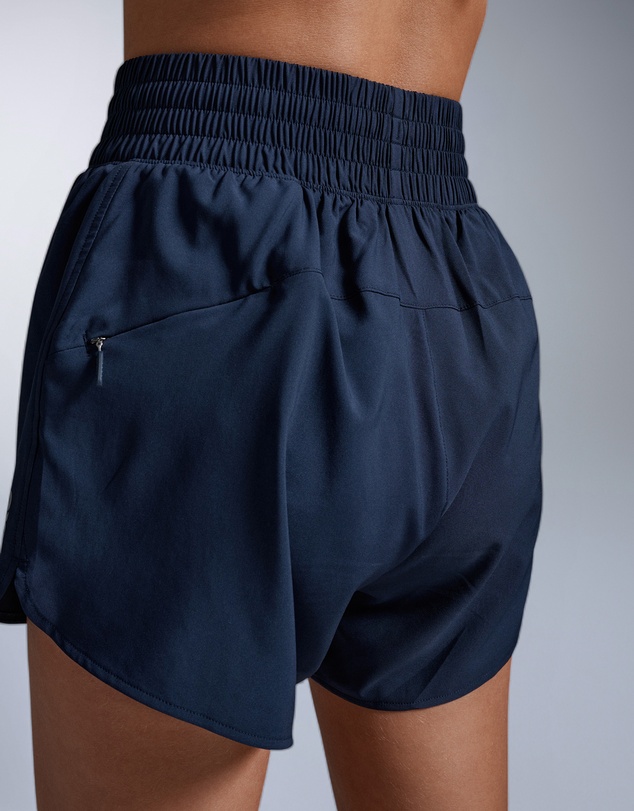 2XU - Aero Hi-Rise 4 Inch Shorts