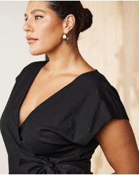 Atmos&Here Curvy - Lou Linen Blend Wrap Maxi Dress