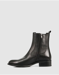 S by Sempre Di - Laney Chelsea Boots