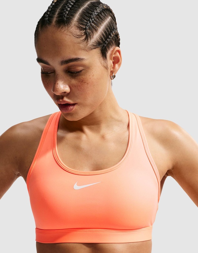 Nike - Swoosh Medium-Support Padded Sports Bra