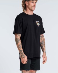 Vacancy Co - Nurture Nature Tee