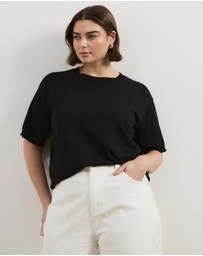 Atmos&Here Curvy - Lana Short Sleeve Oversized Knit Top