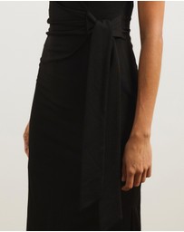 Atmos&Here - Lori Knot Front Midi Dress