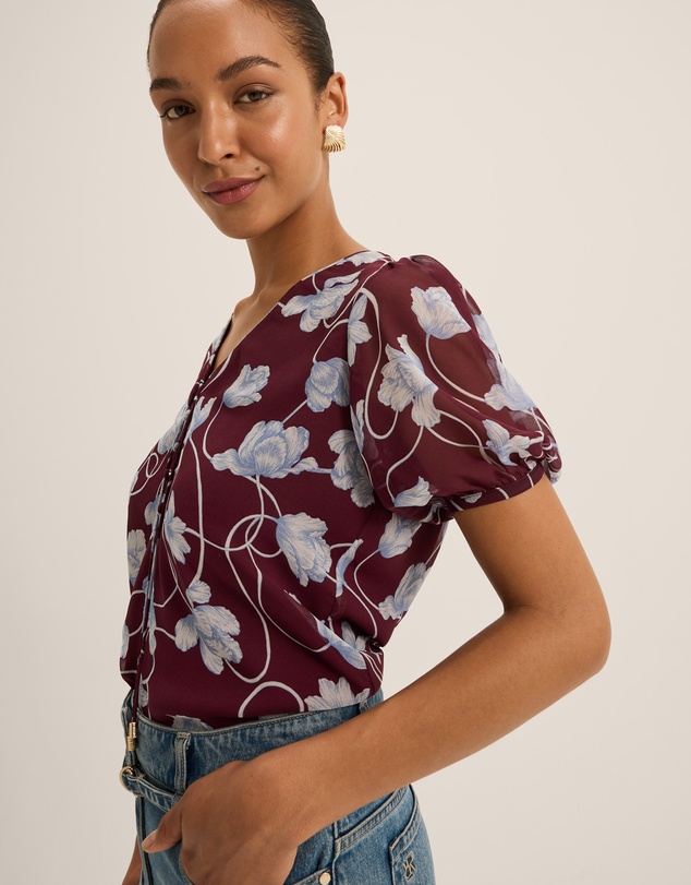 Review - Daphne Floral Blouse
