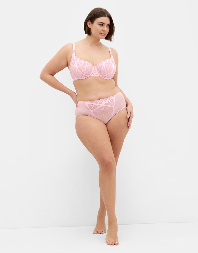 City Chic - Plus size Tabrett Demi Underwire Bra - cherry blossom