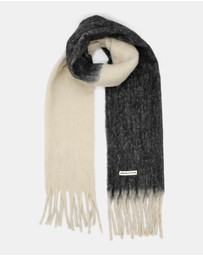Morgan & Taylor - Cosette Chunky Two-Toned Scarf in Black & White