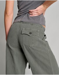 Love and Nostalgia - Big Baddie Pant - Army Smoke