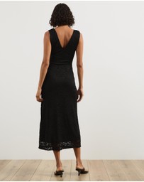 Atmos&Here - Nessi V-Neck Lace Midi Dress