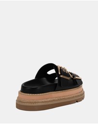 Novo - Samaira Slides