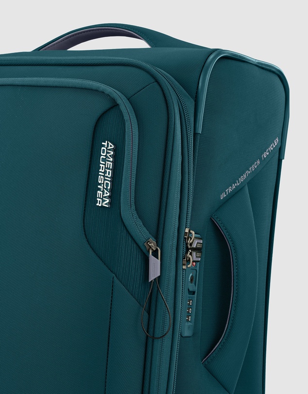 American Tourister - Applite 5 Ultralight Carry-On Small 55Cm Expandable 2.1Kg Suitcase