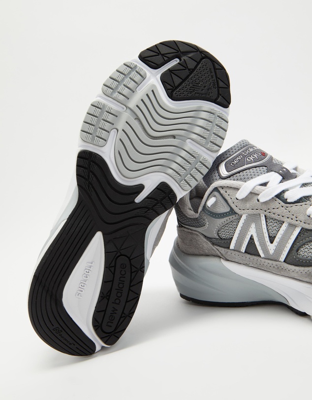 New Balance - Made in USA 990 V6 - Women's