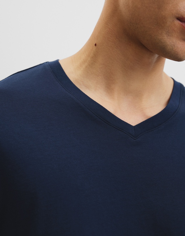 Country Road - Pima Cotton V-neck T-shirt