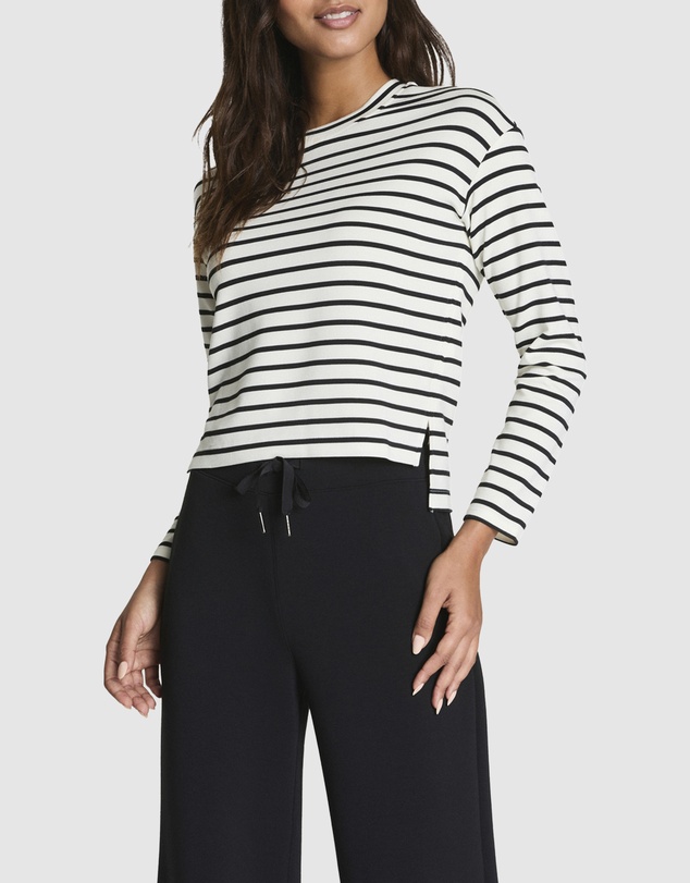 Spanx - Airessentials Ls Side Slit Top