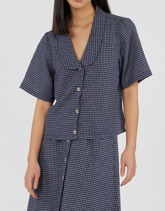 Amelius - Virtuous Check Buttoned Top