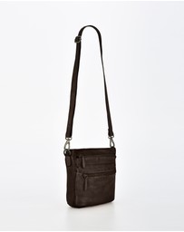 Cobb & Co - Mawson Washed Leather Multiple Pocket Crossbody