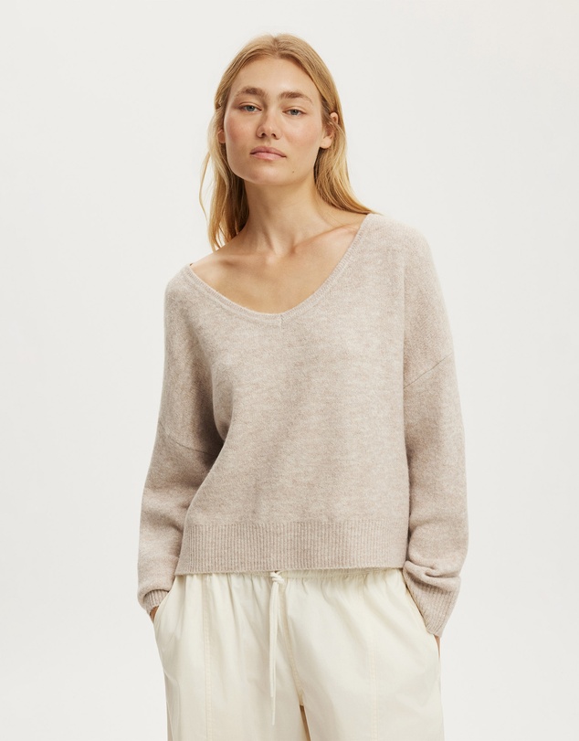 Cotton On - Softest Luxe Slouchy V Knit