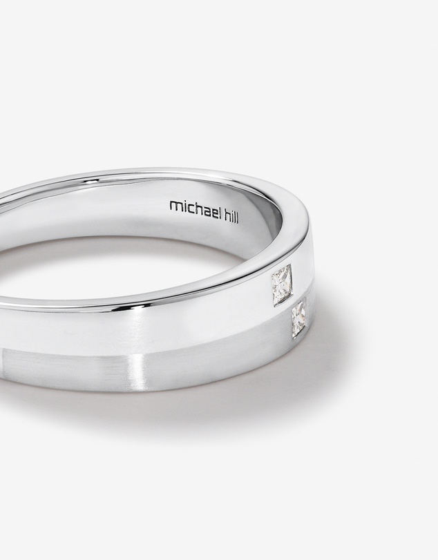 Michael Hill - Men's Ring with Diamonds in 10kt White Gold