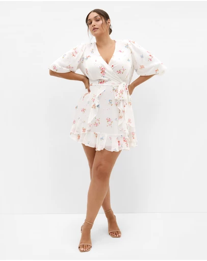 City Chic - Plus size Kandice Petal Print Mini Dress - ivory