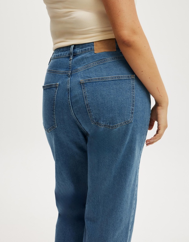 Cotton On - Curvy Stretch Straight Jeans
