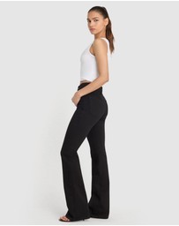 Good American - Never Fades Good Classic Slim Bootcut Jeans