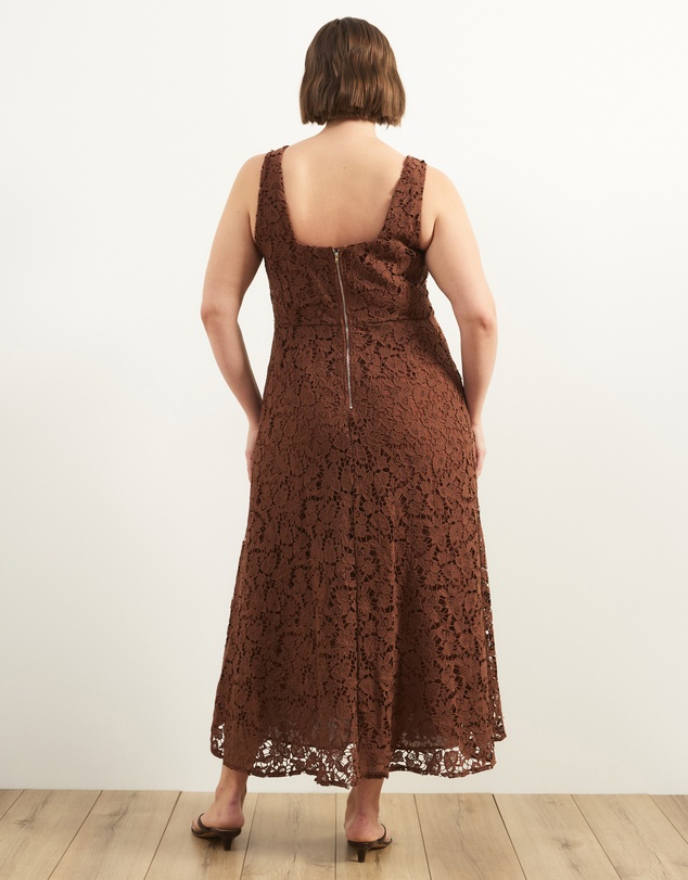 Atmos&Here Curvy - Rio Broderie Lace Midi Dress