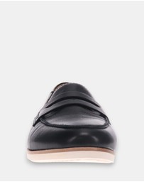 Mia Vita - Remi Casual Slip-On - Black